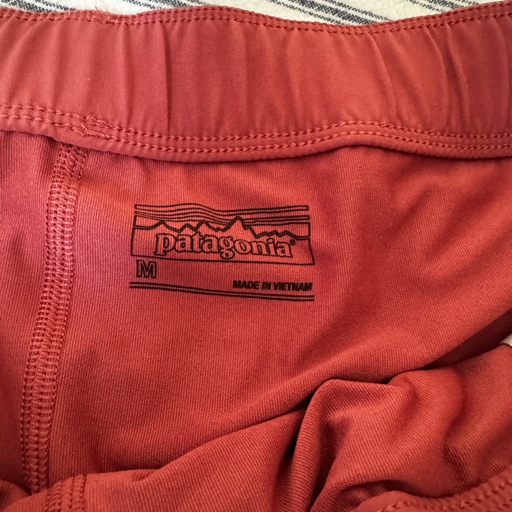 Patagonia Rust Red Drawstring Skort - Picture 3 of 3